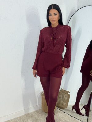 Alternative view of Mono Encaje Corto