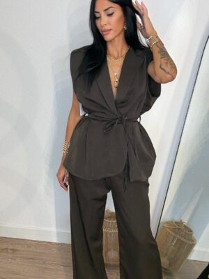 Alternative view of Conjunto Alexia Chocolate