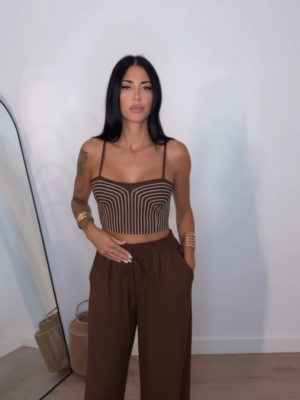 Alternative view of Conjunto Romano Chocolate