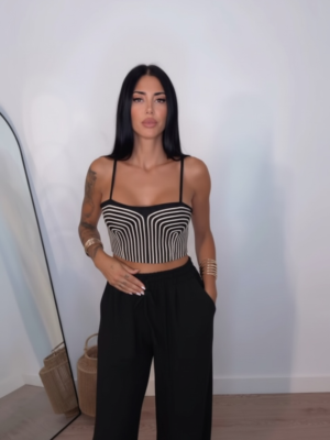 Alternative view of Conjunto Romano Negro