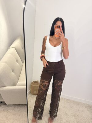 Jeans Encaje Floral Chocolate