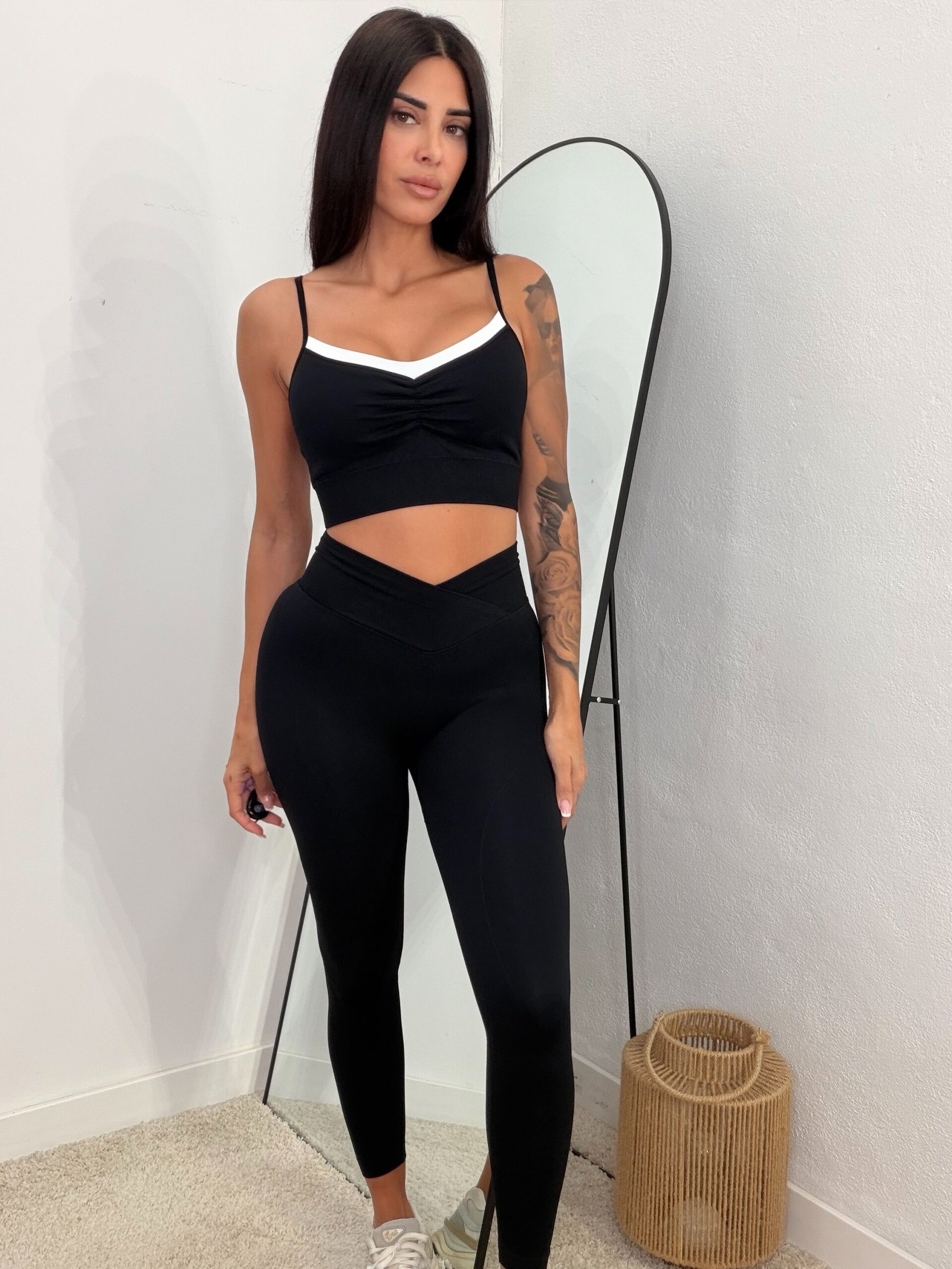 Conjunto Energy Negro y Blanco