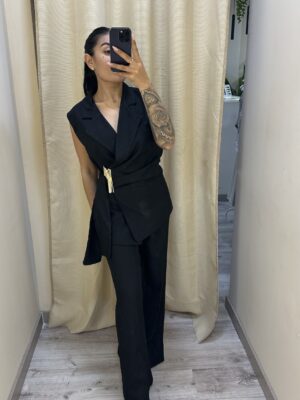Traje Chaleco Detall Dorado Negro