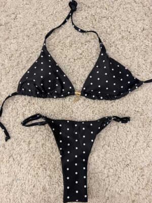 Bikini Lola