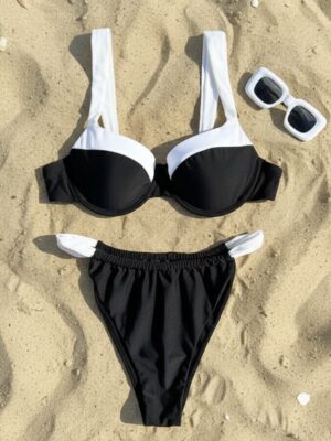Alternative view of Bikini Dubái