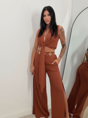 Conjunto Chaleco Nudo Teja