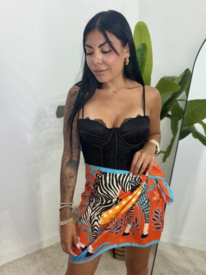 Falda Corta Lazada Estampado Naranja y Zebra