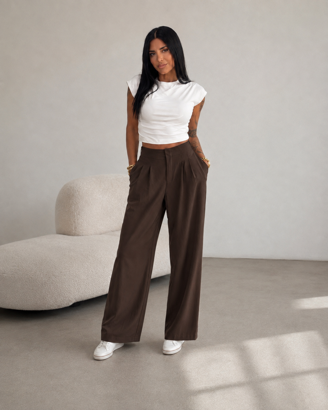 PREVENTA Pantalón Chándal Pliegues Chocolate